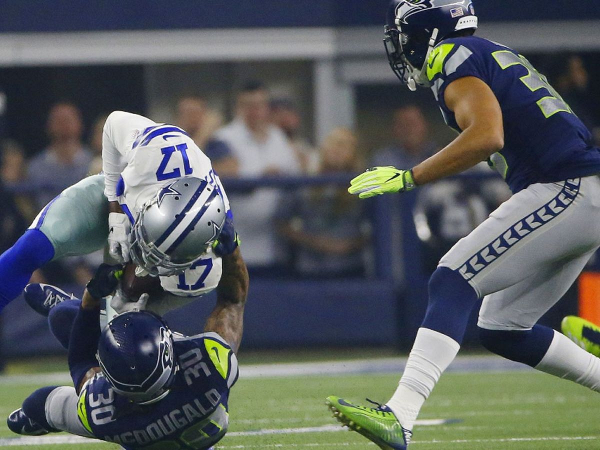 Cowboys lose WR Allen Hurns to gruesome left leg injury, Fox won't show  replays