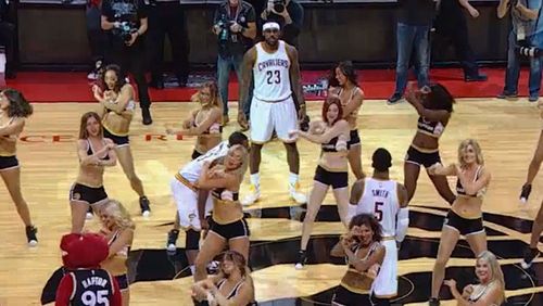 LeBron James, Cavaliers trapped by cheerleaders