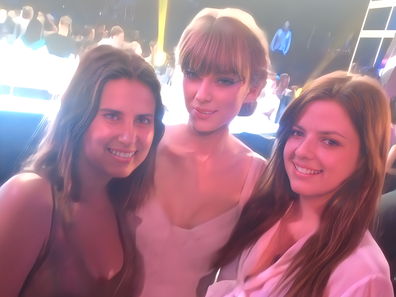 John Walsh's daughter and her friend take a photo with Taylor Swift in 2012