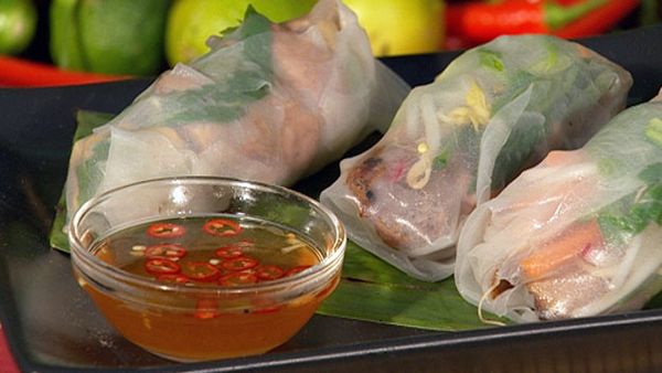 Vietnamese rice paper rolls