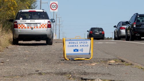 Mobile speed camera