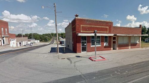 The Skidmore City Hall where townspeople discussed what to do with Ken McElroy before he was shot dead.