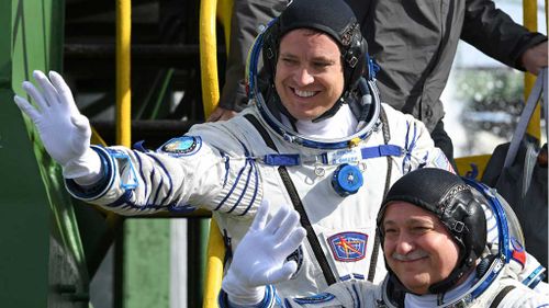 US and Russian crew depart for International Space Station