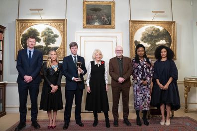 L-R: Chris Power, Sarah Jessica Parker, David Szalay, Queen Camilla, Ayobami Adebayo, Kiley Reid