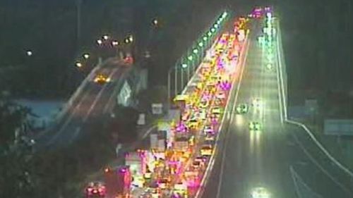 Southbound traffic was queued around nine kilometres about 6.30am this morning. (Live Traffic NSW)