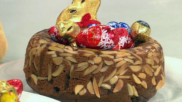Lindt easter chocolate cake nest