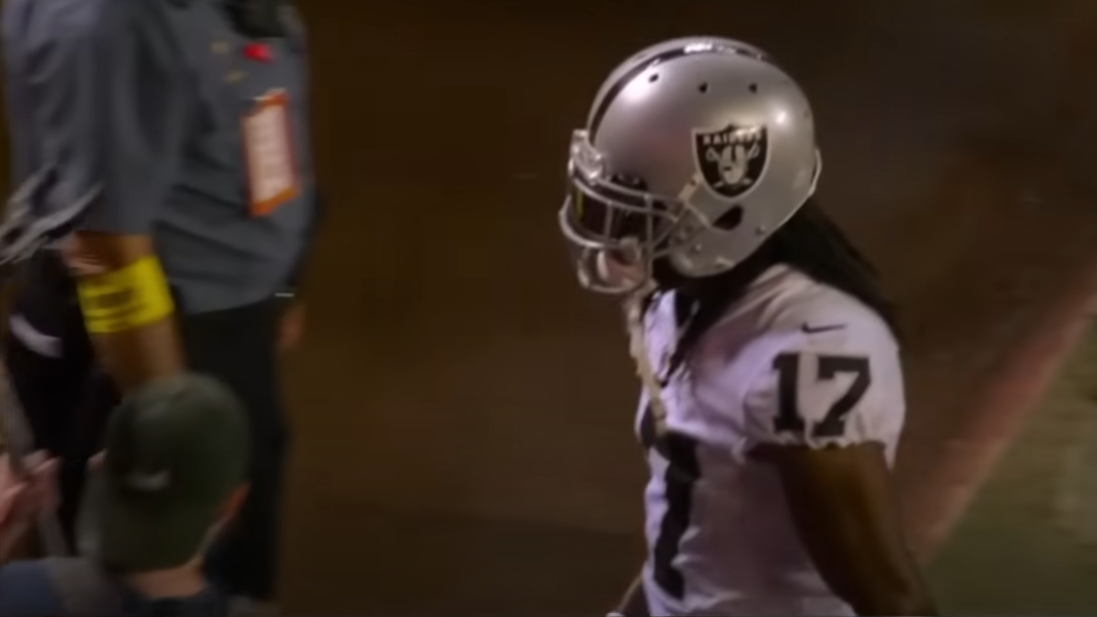 AP source: Raiders' Adams could be suspended for shove