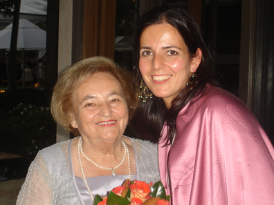 Rachelle Unreich with her mother Mira.