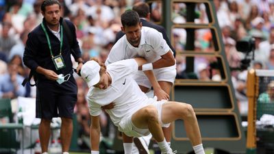 Novak's beautiful act of sportsmanship