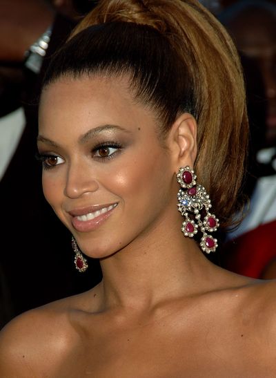 Beyonc&eacute; at the 48th Grammy Awards in Los Angeles, 2006