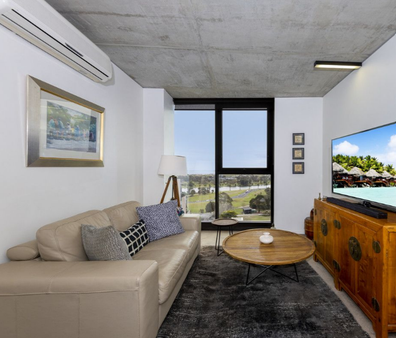 One bedroom apartment for sale in Melbourne.