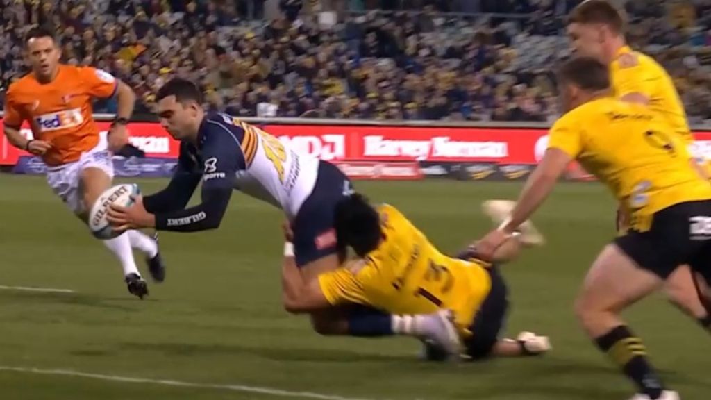 'I scored it, brother': Brumbies beat Hurricanes in epic finish to Super Rugby Pacific quarter-final
