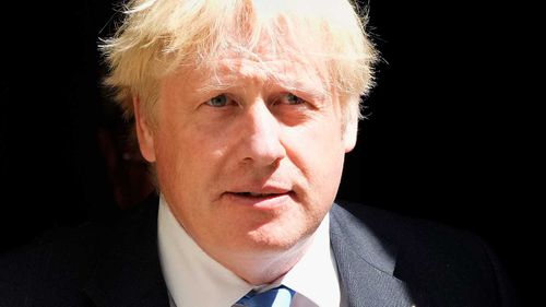 Boris Johnson renunció bajo una enorme presión como primer ministro.