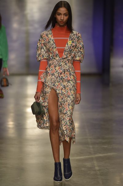 Countdown the trends at Topshop Unique<br />
London Fashion Week