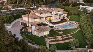 Celebrity homes property real estate mansions beach homes California USA America International property
