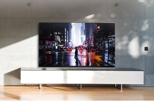 LG's OLEDs are one of the best looking TVs money can buy. 