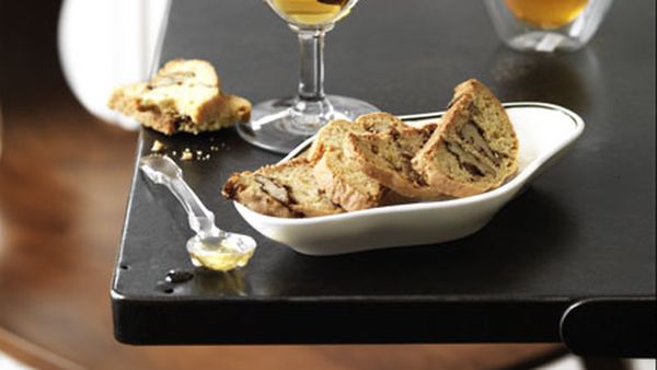 Honeyed walnut cantucci