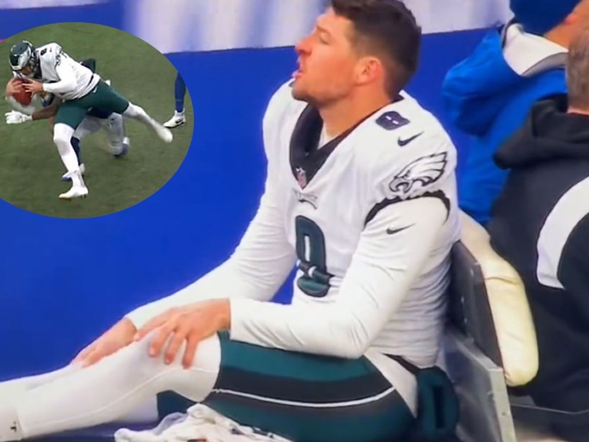 Eagles punter Arryn Siposs hopes to be back for the playoffs after making  progress from an ankle injury