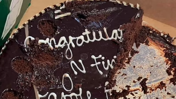 airbnb guests leave message on cake