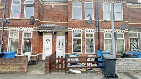 A bargain two-bedroom terrace house in Hull in the United Kingdom has gone on the market with a price guide of $8,518