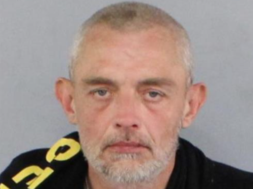 A polícia está procurando por John Argento depois que um carro exibindo placas de celebração do Hanukkah foi bombardeado em St Kilda East.