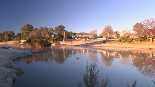 Low temperatures are breaking records across some Australian states. Image: 9News