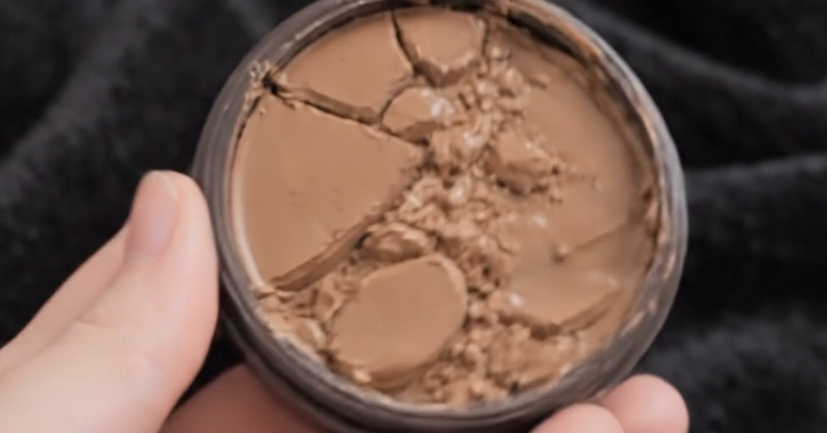 This photo looks harmless. It's actually the hook in a costly 'reverse scam'