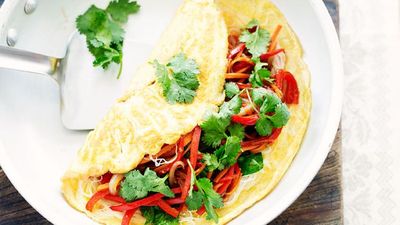 <a href="http://kitchen.nine.com.au/2016/05/16/15/29/vegetable-noodle-omelettes" target="_top">Vegetable noodle omelettes</a>