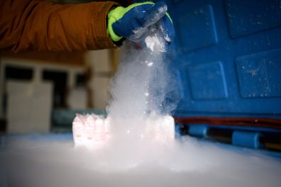 The covid-19 vaccine developed by Pfizer and BioNTech must be kept at ultra-cold temperatures in its journey from the production line to a patient's arm. To address this challenge, Pfizer developed a suitcase-sized box that uses dry ice to keep between 1,000 and 5,000 doses for 10 days at minus 70 degrees Celsius. 