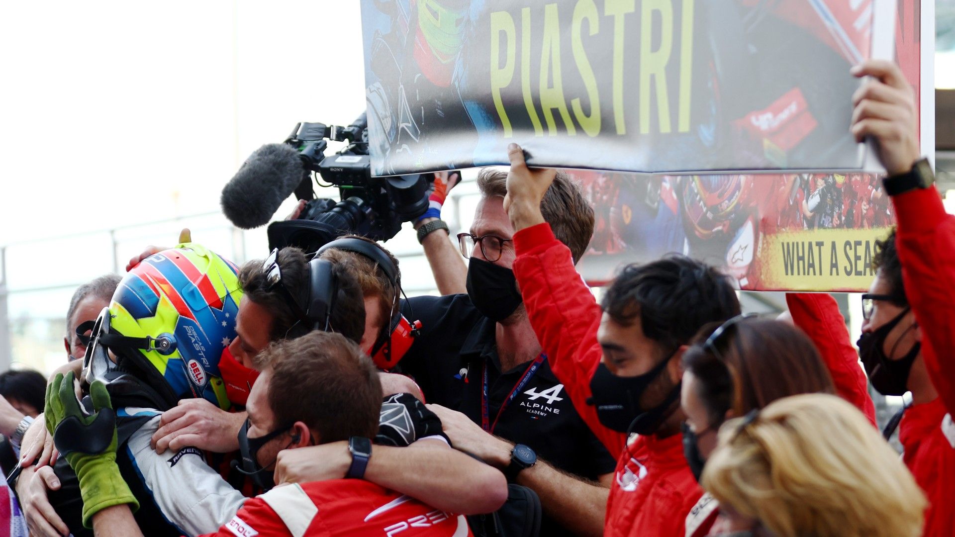 Oscar Piastri clinches Formula 2 championship in dominant fashion