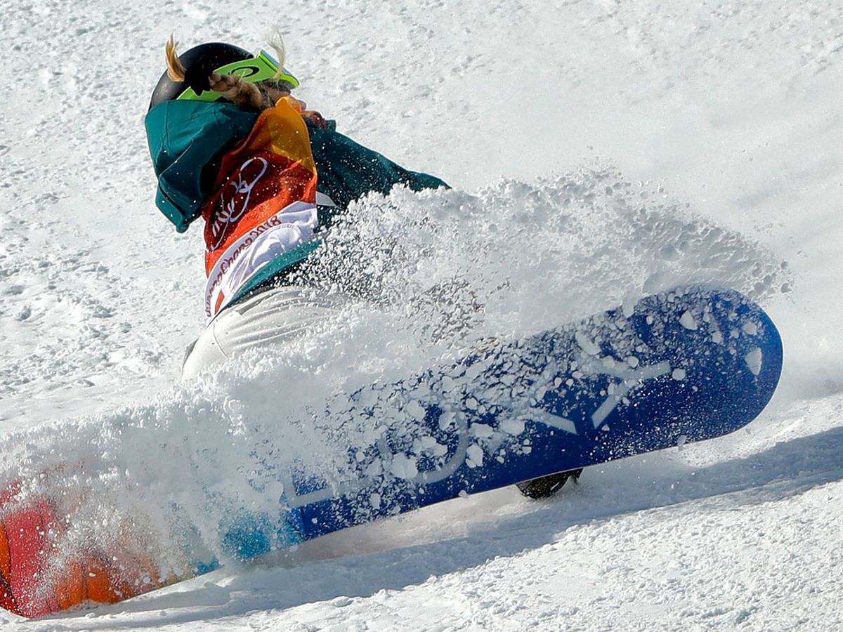 Winter Olympics Emily crashes in halfpipe