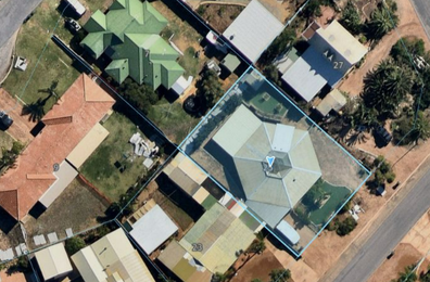 Australia's 'Hexagon House' finds a buyer.