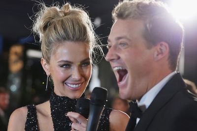 Jules Lund attempted to impress Jennifer Hawkins by... eating his microphone?<br/><br/>(Image: Getty)