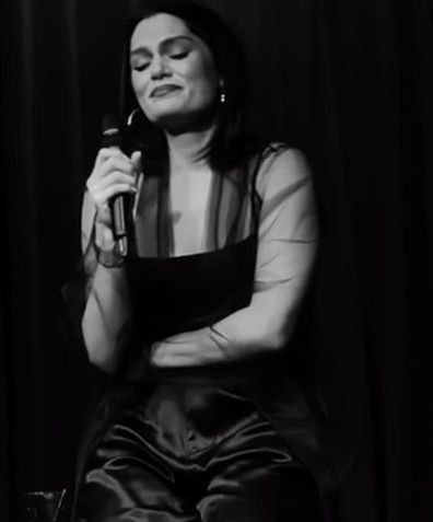 Jessie J breaks down on stage after revealing she had a miscarriage.