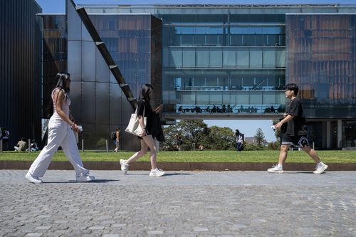 General scenes of students on Sydney University campus. (Picture: AFR /Louie Douvis)