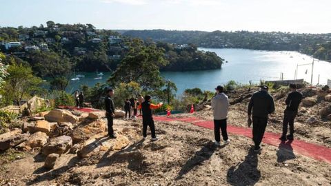 Blocks of land Sydney auction buyers inspection views harbour