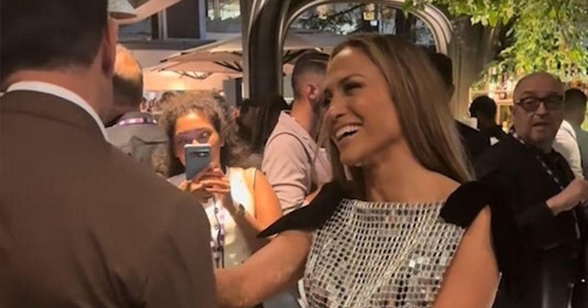 Jennifer Lopez makes joking confession, seemingly about Ben Affleck