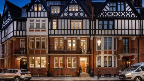 London UK property mansions Knightsbridge millions 