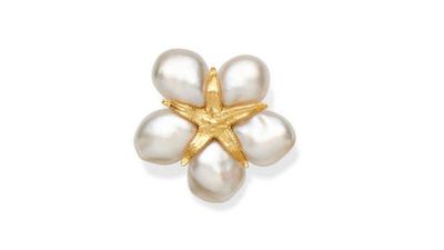 Pearl and gold brooch