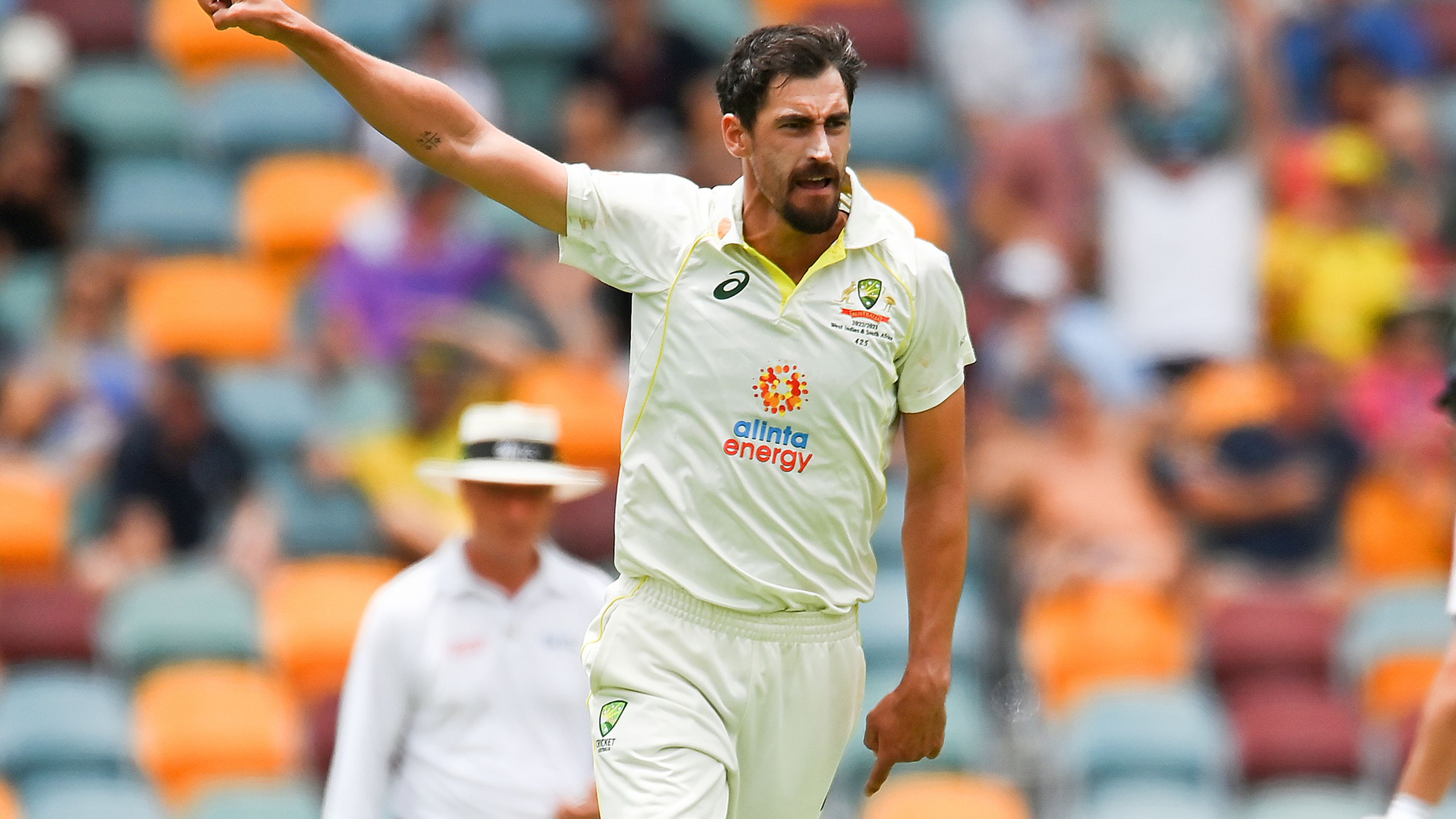 'Superstar' Mitchell Starc joins exclusive club with 300th Test wicket for Australia