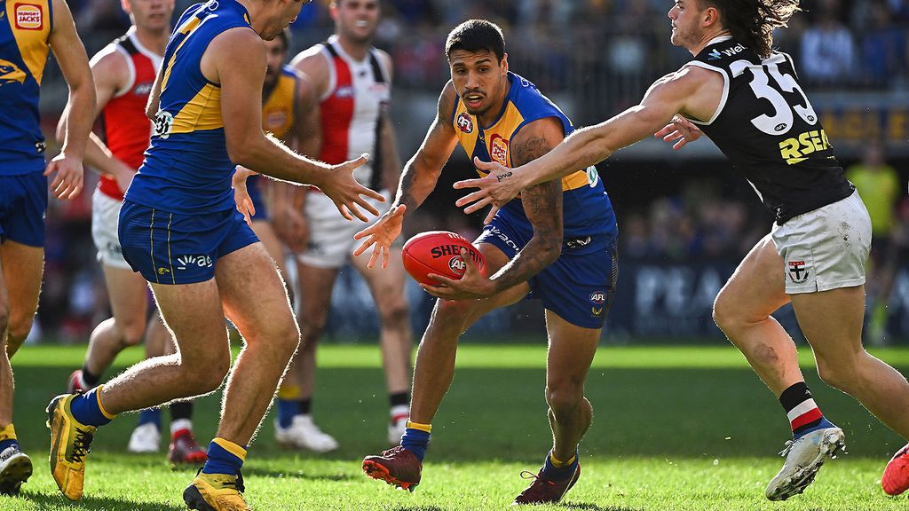 AFL news 2022: Adam Simpson criticised for enabling 'overweight