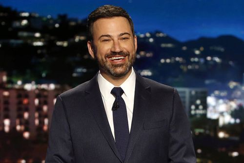 Nesta foto de 11 de abril de 2017, o apresentador Jimmy Kimmel aparece durante uma gravação de 