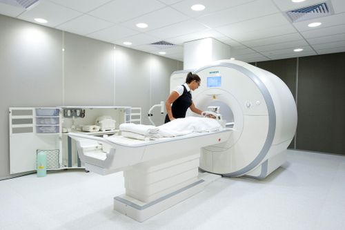 A political battle in Canberra could see average Australians getting quicker and cheaper access to MRI scans,  with health shaping up as a key issue for both sides of politics.