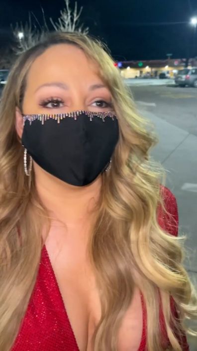 Mariah Carey stuns Maccas employees in surprise visit