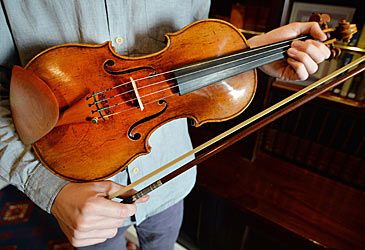 In which century did Antonio Stradivari begin producing violins?