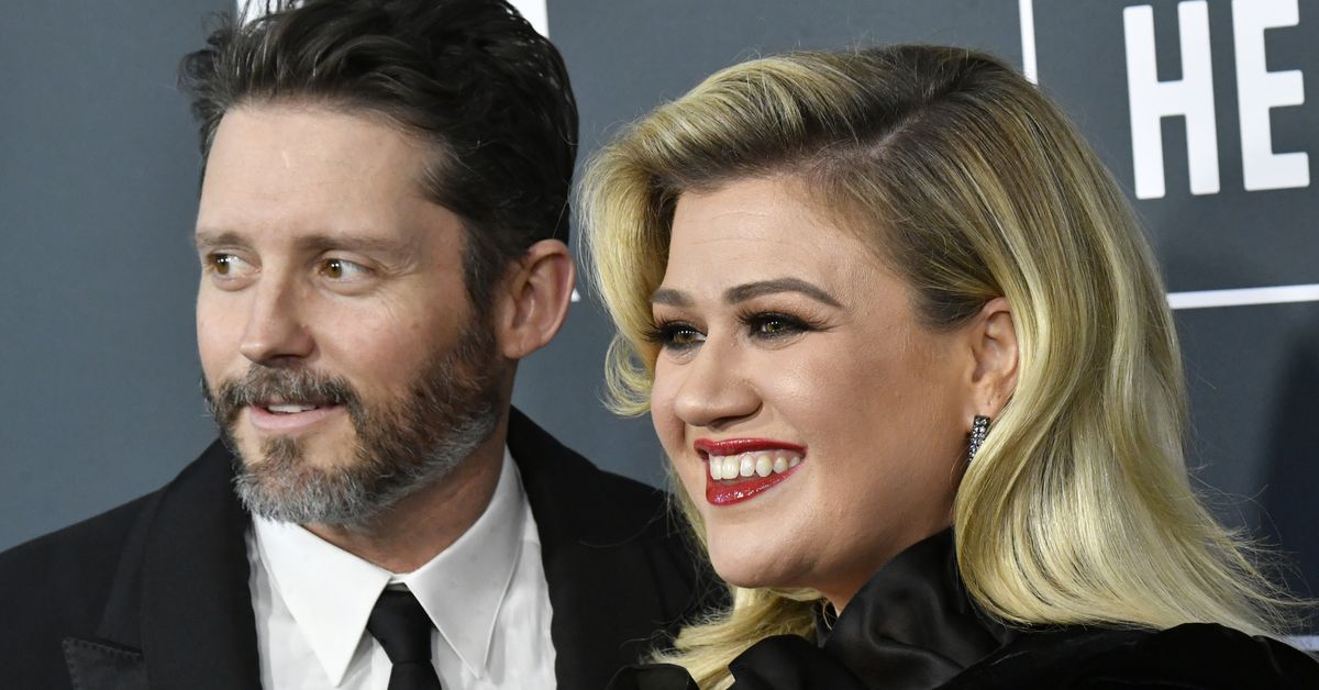 'He passed away peacefully': Kelly Clarkson's ex-husband dies at 48
