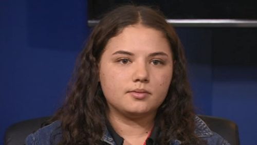 Kayla's sister told reporters she doesn't know what she would do without her "best friend". (9NEWS)