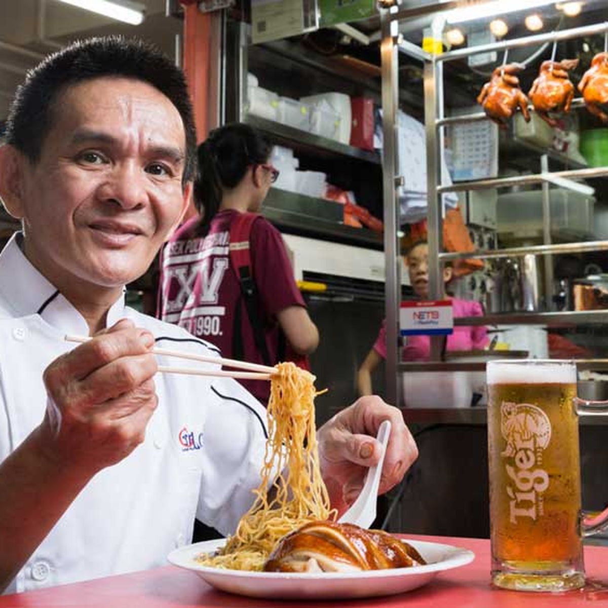 naz jalan jalan cari makan