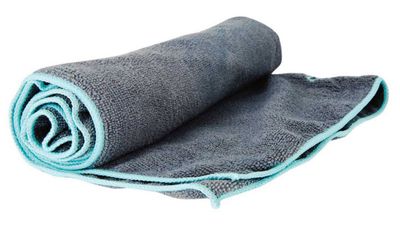 <strong>Gaiam Thirsty Yoga Mat Towel</strong>