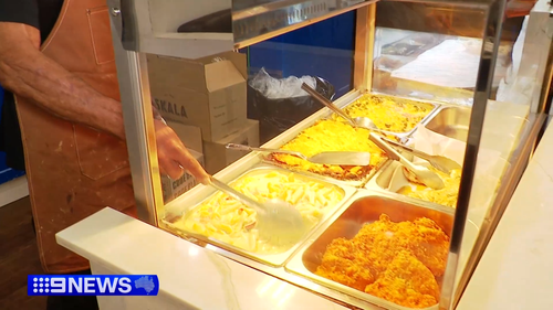 Os restaurantes podem ter que introduzir uma sobretaxa de crise de combustível se o preço do combustível não diminuir logo.